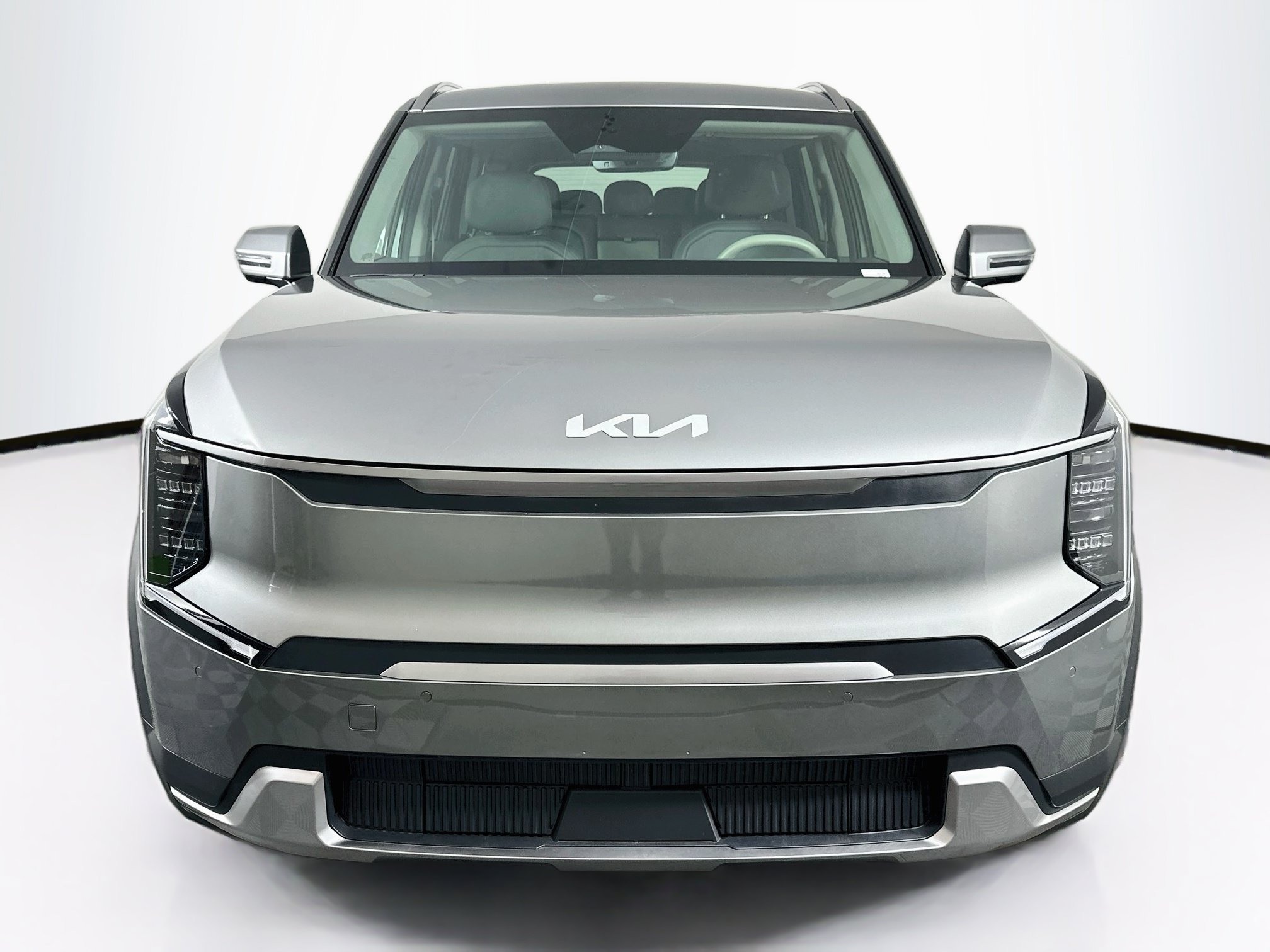 Used 2024 Kia EV9 Wind AWD/4WD image 2