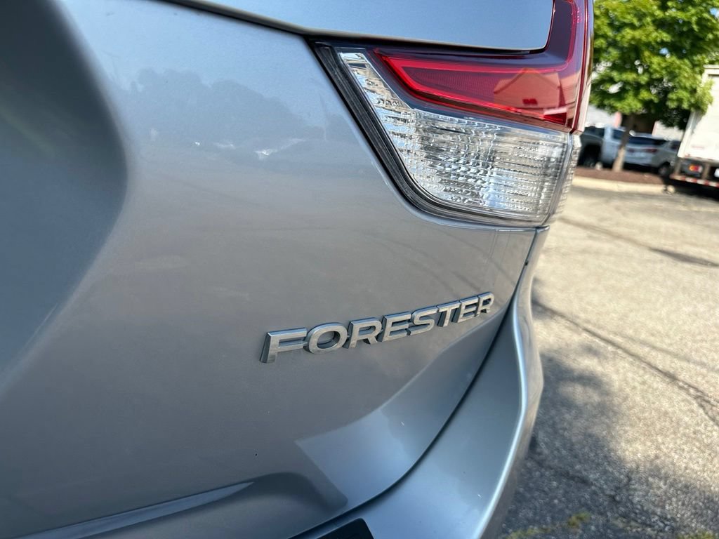 Used 2021 Subaru Forester Limited AWD/4WD image 27