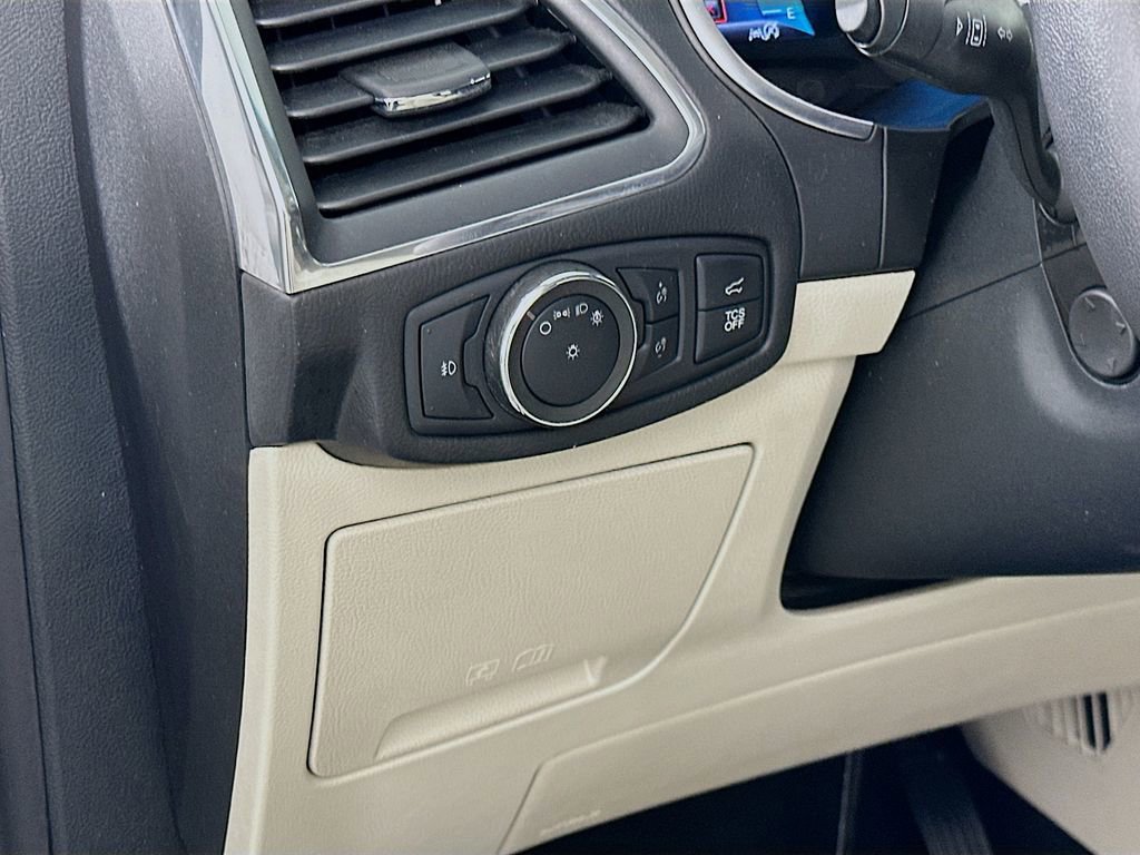 Used 2020 Ford Edge Titanium w/ Equipment Group 301A image 10