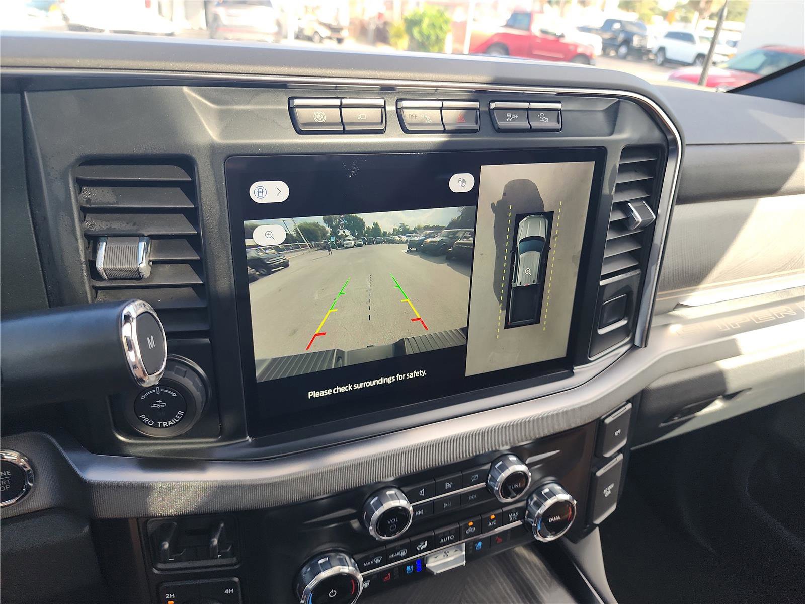 Used 2023 Ford F250 Platinum w/ Tremor Off-Road Package image 38