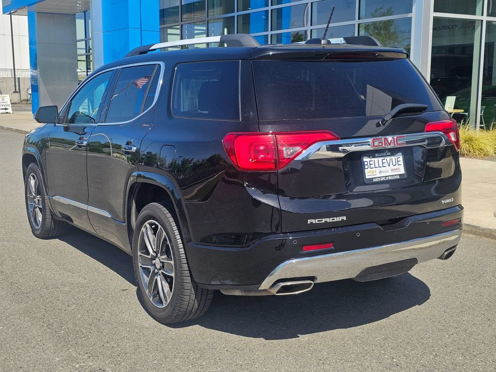 Used 2017 GMC Acadia Denali w/ Technology Package AWD/4WD image 3