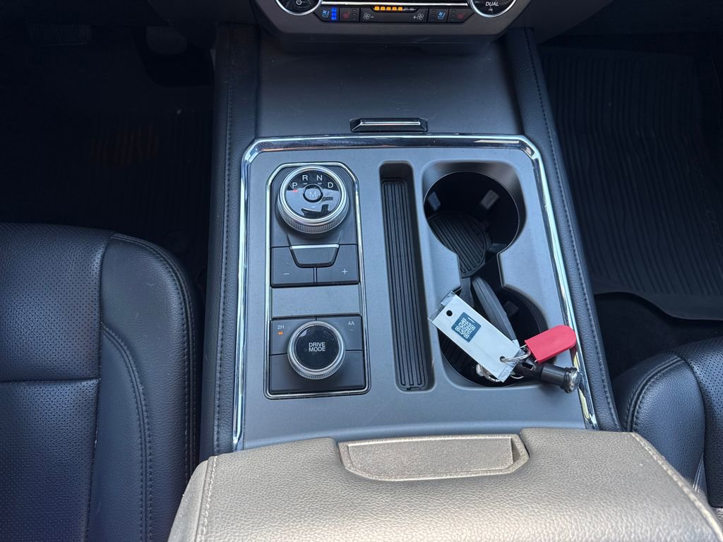 Used 2021 Ford Expedition XLT AWD/4WD image 23