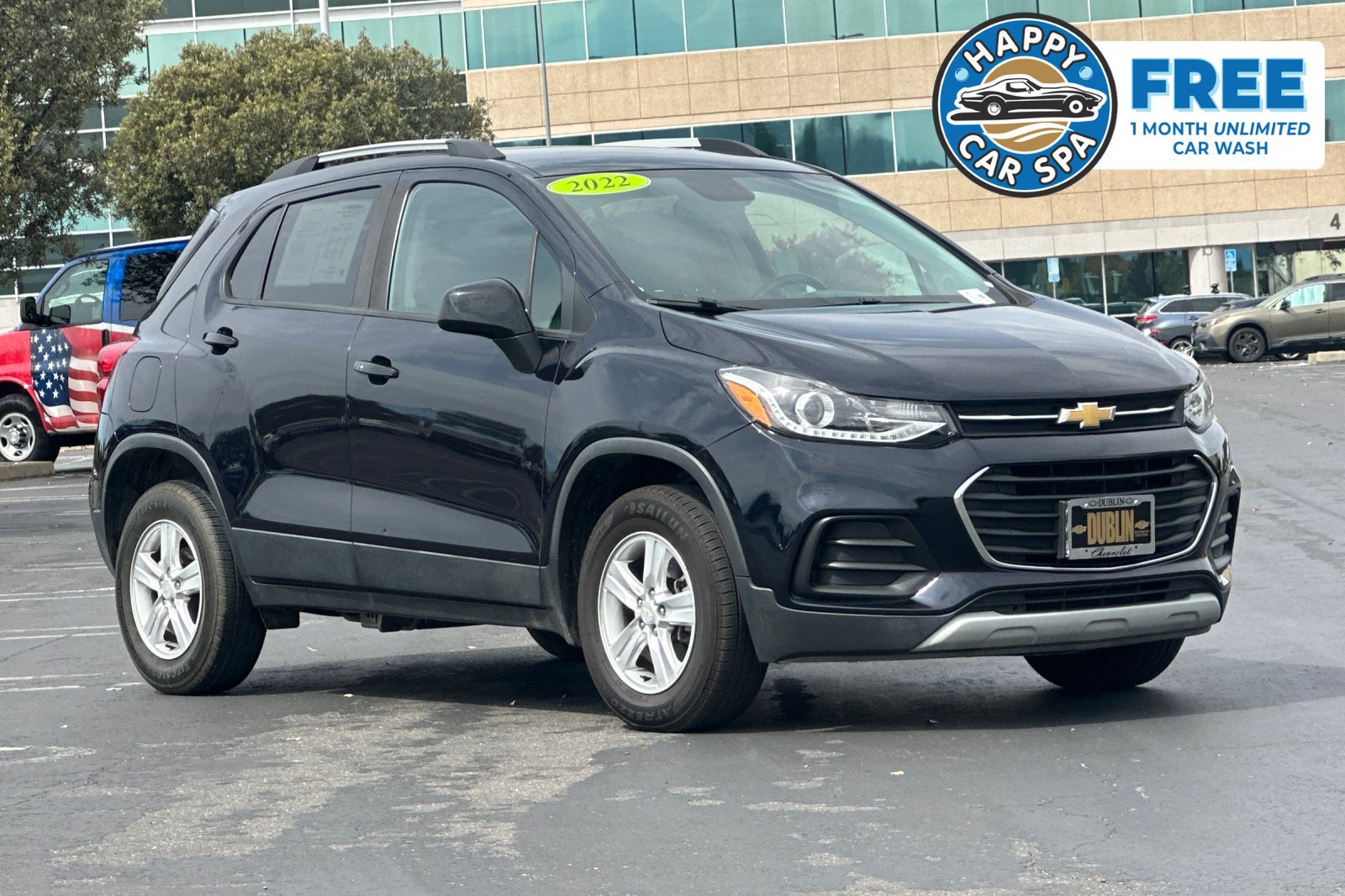 Used 2022 Chevrolet Trax LT w/ Driver Confidence Package AWD/4WD image 1