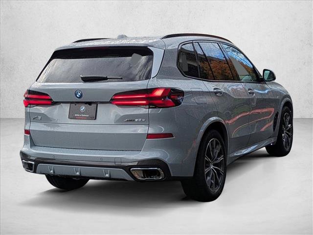 Used 2026 BMW X5 xDrive50e w/ M Sport Package image 2