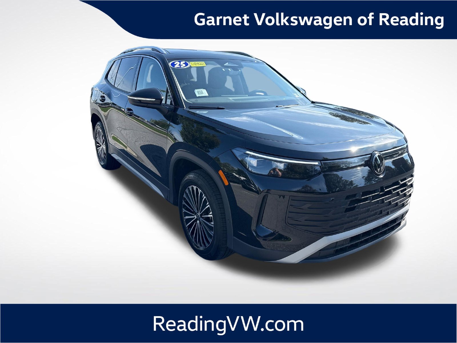 Certified 2025 Volkswagen Tiguan S AWD/4WD image 7
