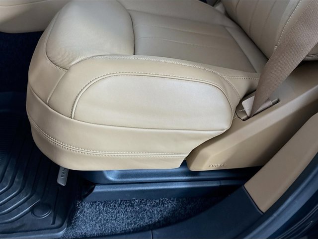 New 2026 Land Rover Range Rover SE image 22