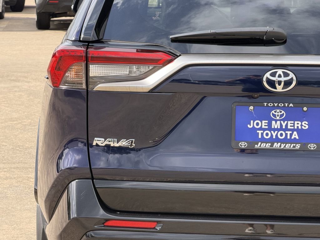 Certified 2025 Toyota RAV4 XSE AWD/4WD image 10