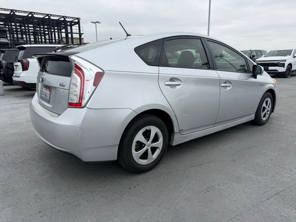 Used 2013 Toyota Prius Two FWD image 2