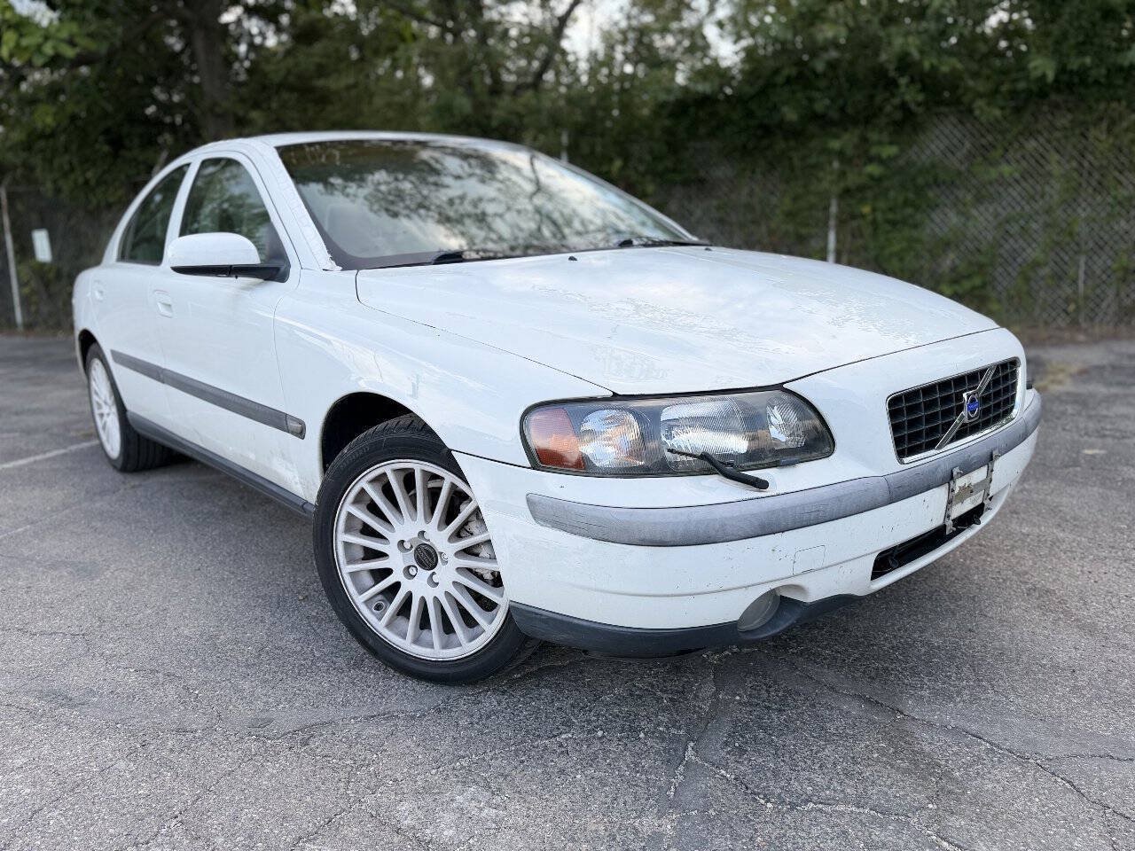 Used 2004 Volvo S60 2.5T FWD image 1