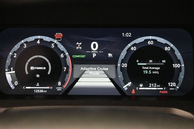 Used 2025 Toyota 4Runner Limited AWD/4WD image 10