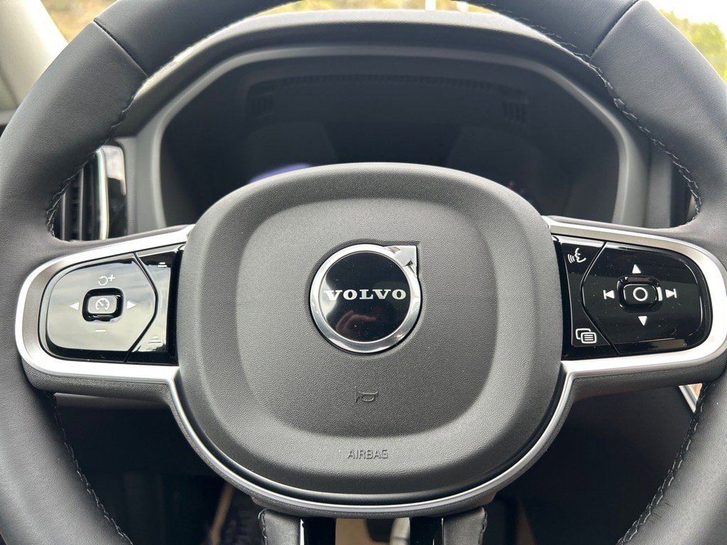 New 2026 Volvo XC60 B5 Plus w/ Protection Package Premier image 10