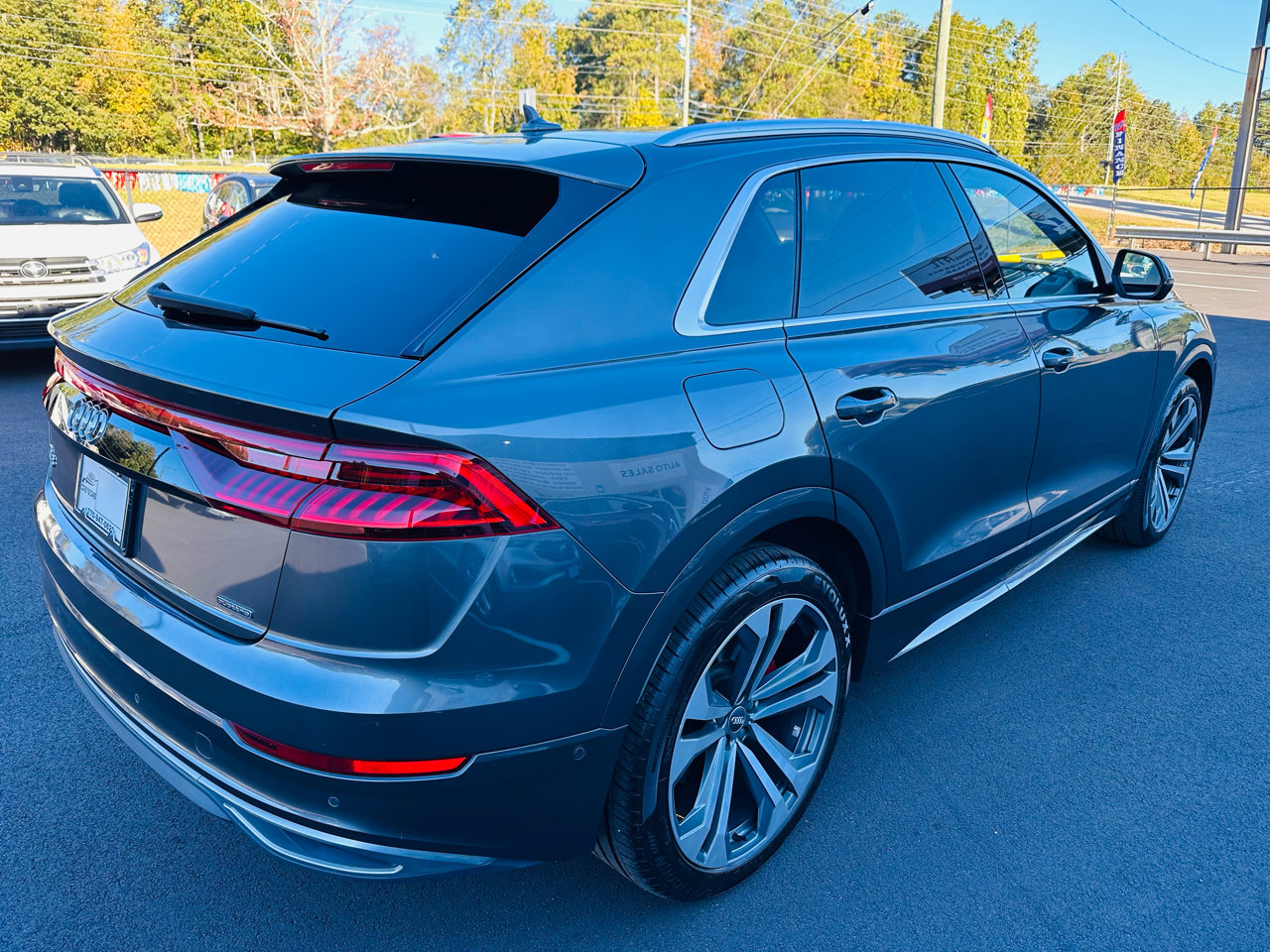 Used 2019 Audi Q8 Prestige image 5