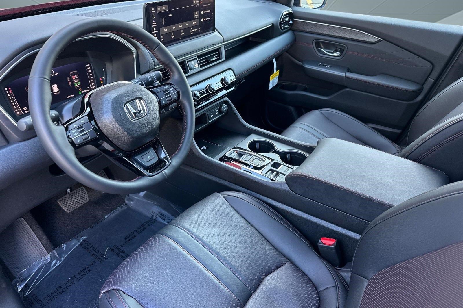 New 2026 Honda Pilot Black Edition image 4