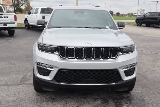 New 2025 Jeep Grand Cherokee Limited w/ Trailer Tow Package image 18