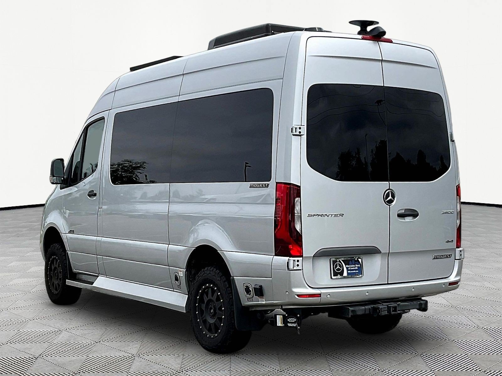 Used 2022 Mercedes-Benz Sprinter 2500 image 4