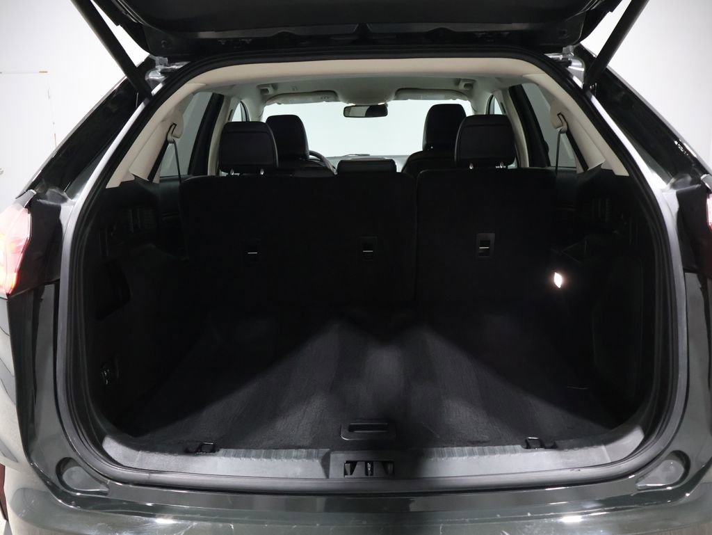 Used 2024 Ford Edge Titanium w/ Equipment Group 301A image 4