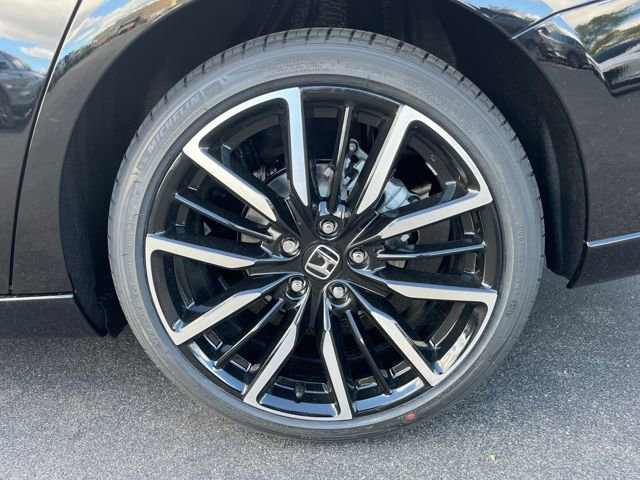 New 2025 Honda Accord Touring image 10