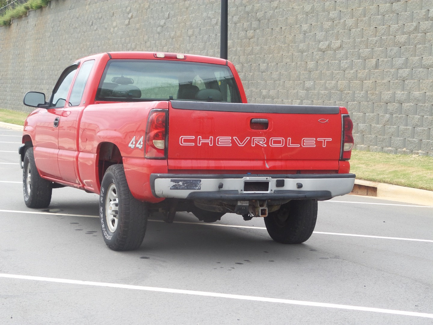 Used 2004 Chevrolet Silverado 1500 W/T AWD/4WD image 9