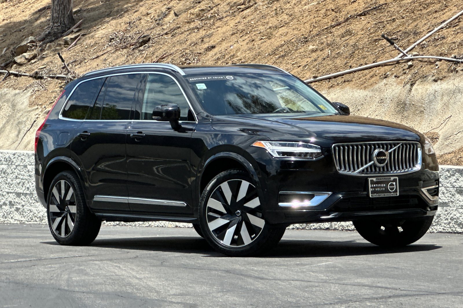 Certified 2023 Volvo XC90 T8 Ultimate w/ Protection Package Premier AWD/4WD image 2