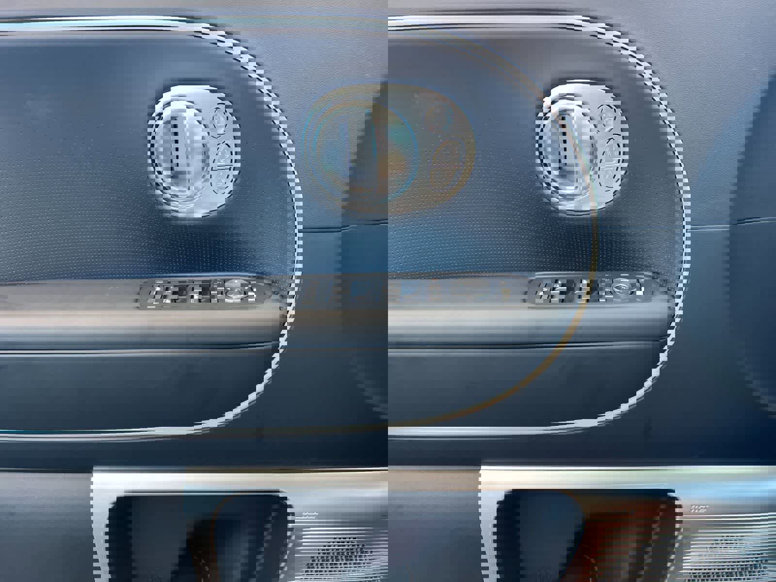 New 2026 Hyundai Ioniq 9 Calligraphy image 12