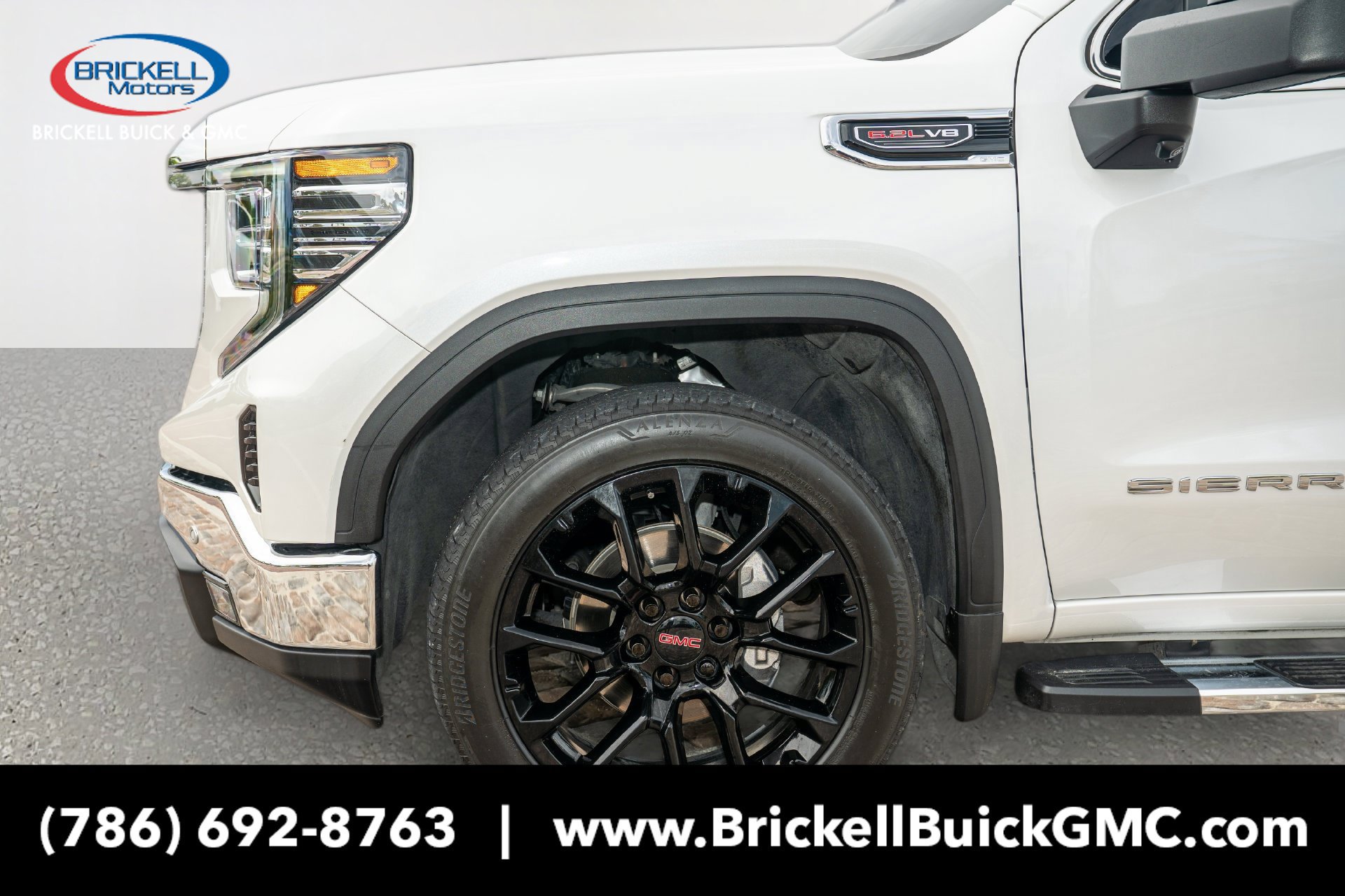 Used 2025 GMC Sierra 1500 SLT w/ SLT Premium Plus Package AWD/4WD image 42