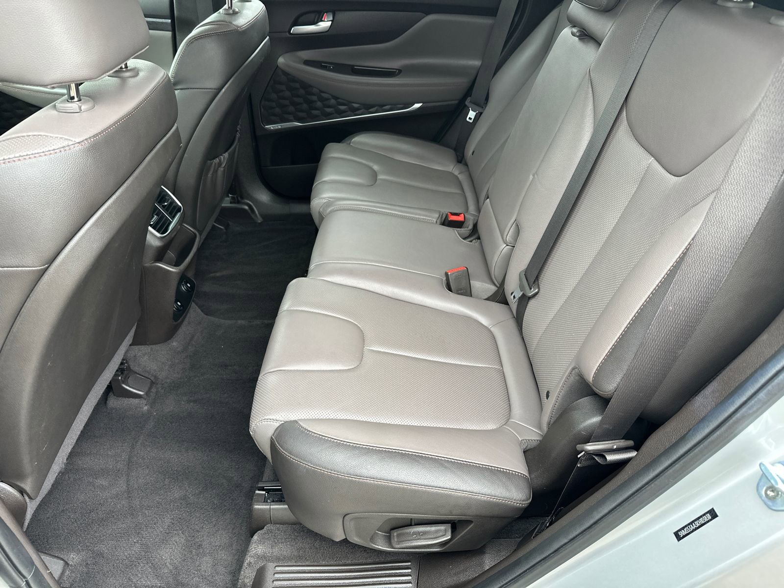 Used 2019 Hyundai Santa Fe Limited FWD image 22