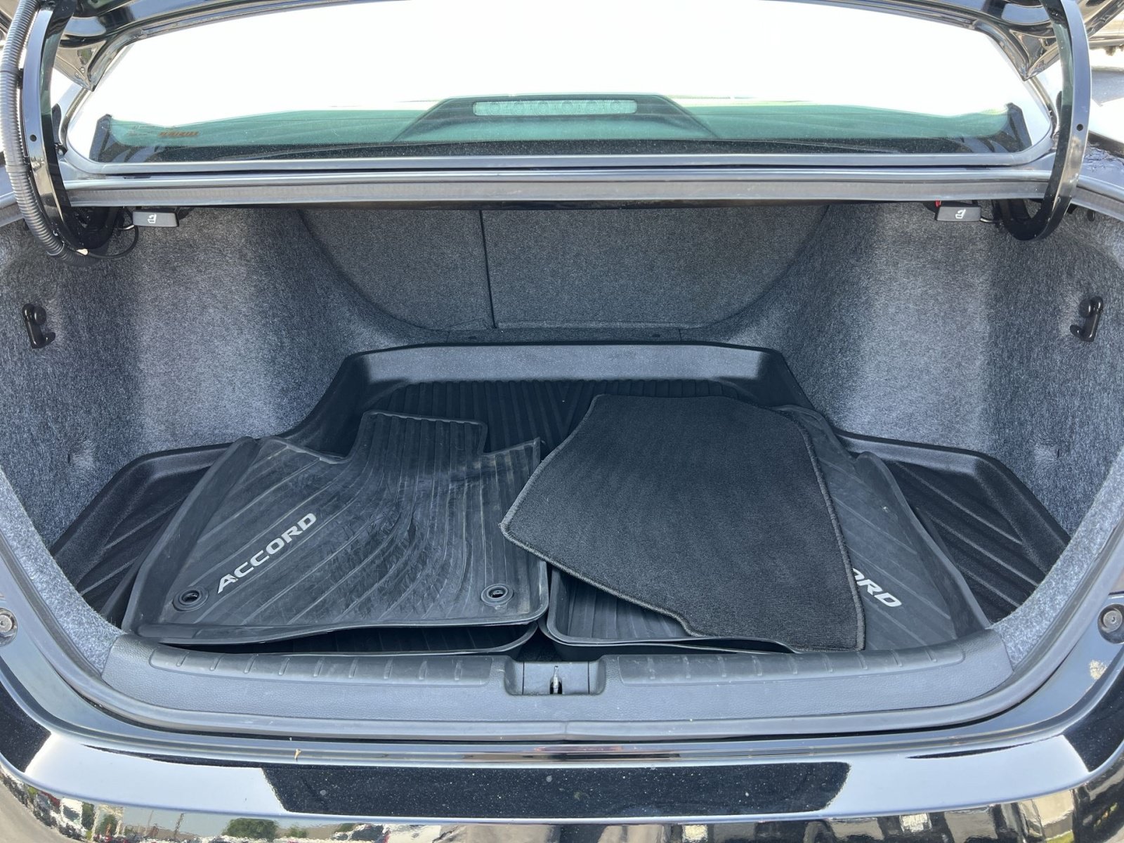 Used 2022 Honda Accord Sport image 25