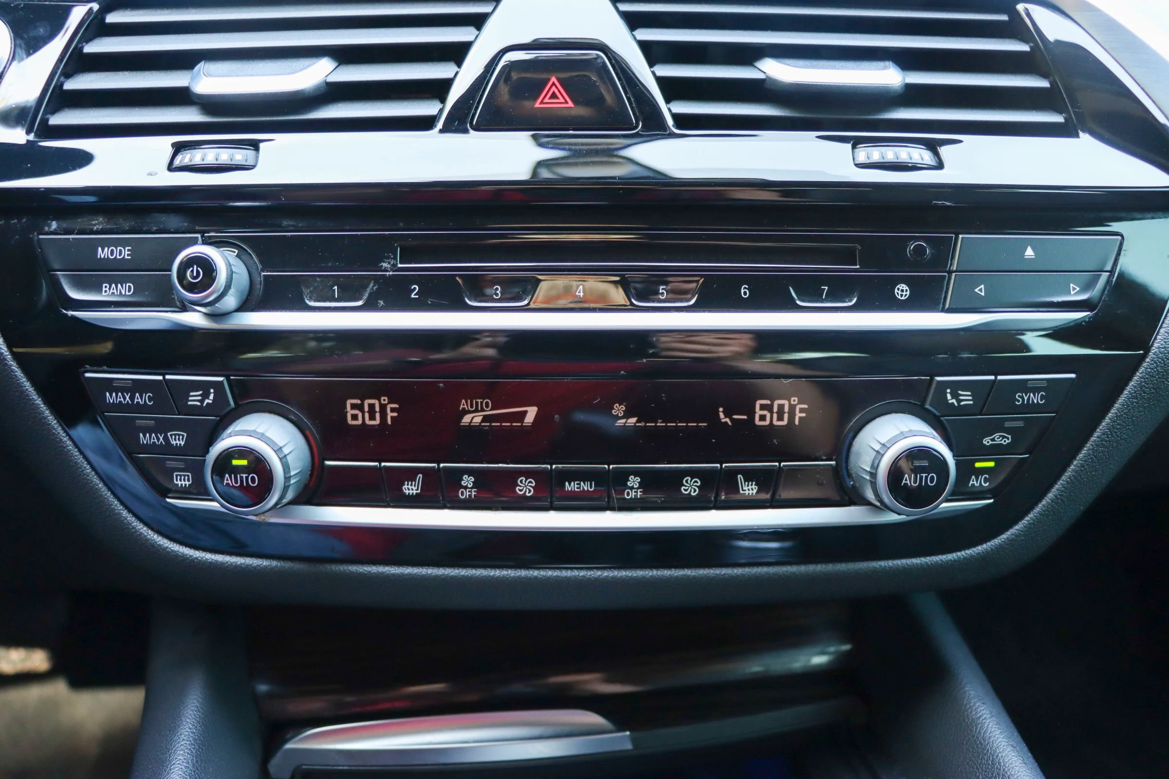 Used 2018 BMW 530e image 40