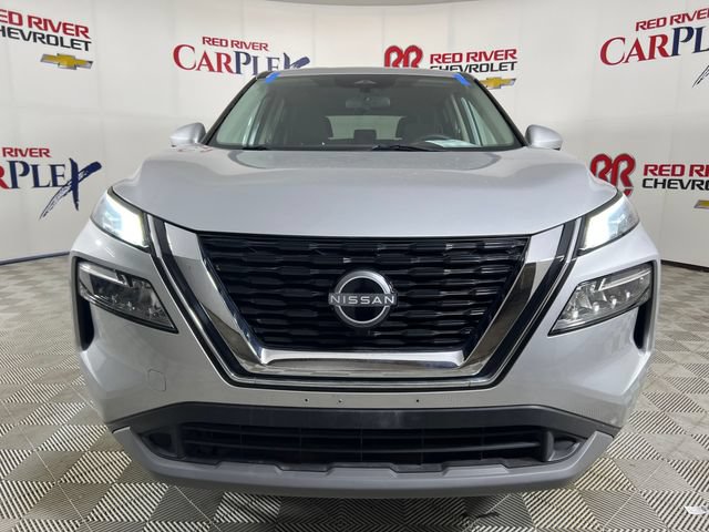 Used 2023 Nissan Rogue SV FWD image 2