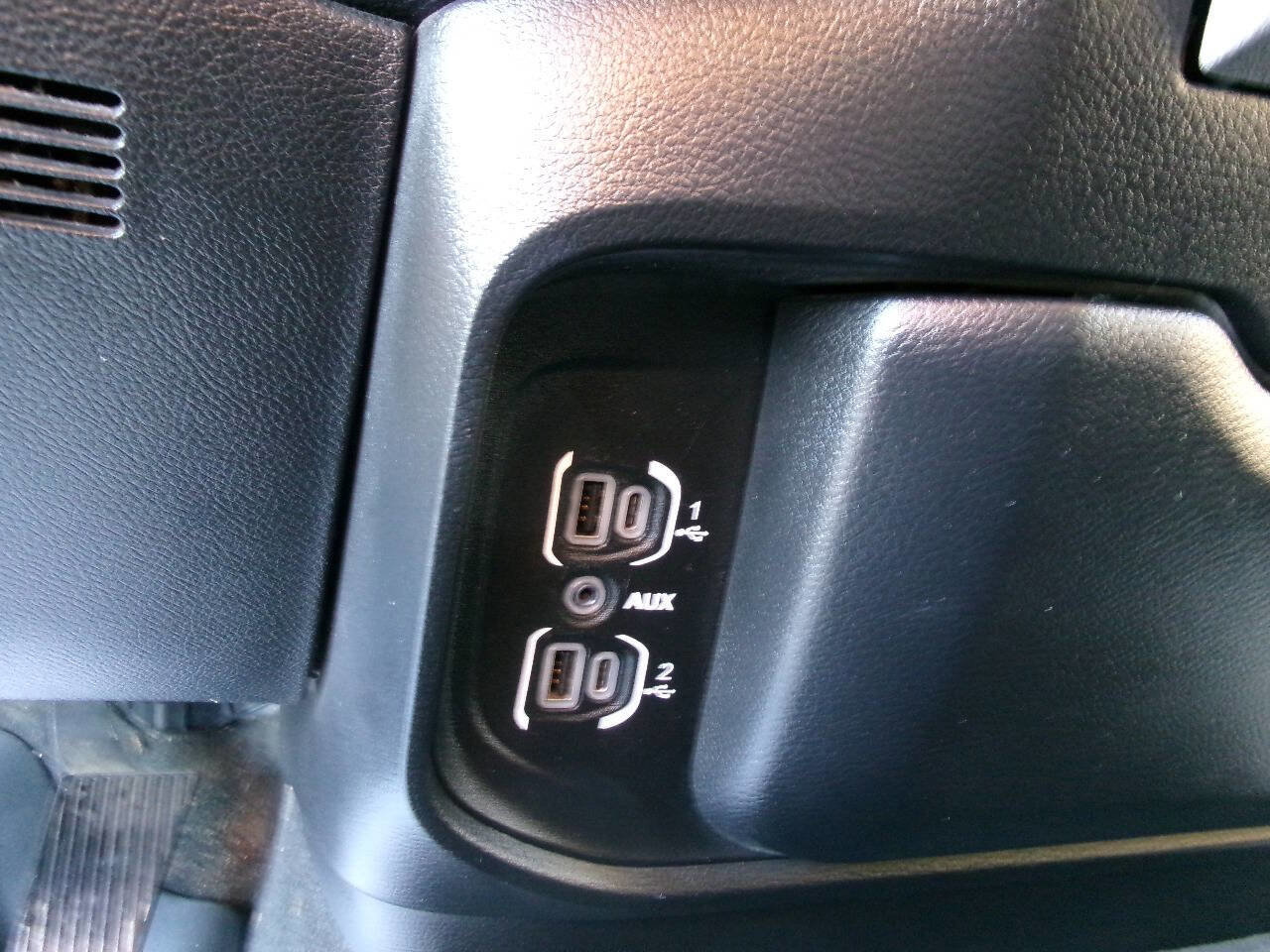 Used 2021 RAM 1500 Big Horn image 32