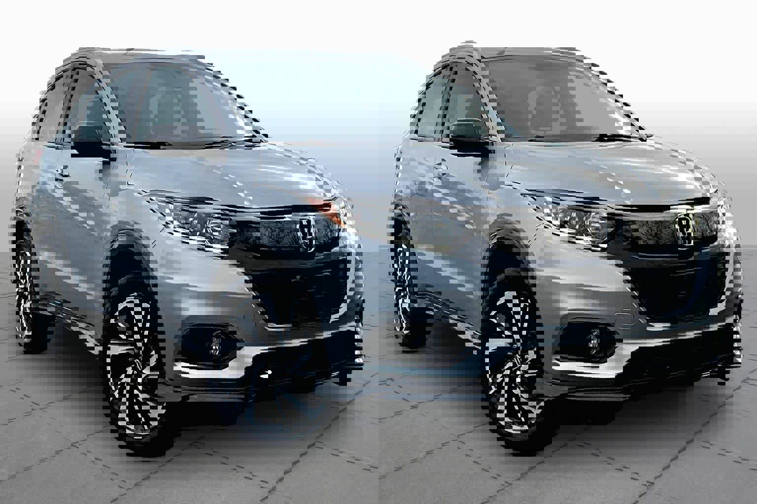 Used 2019 Honda HR-V Sport image 3