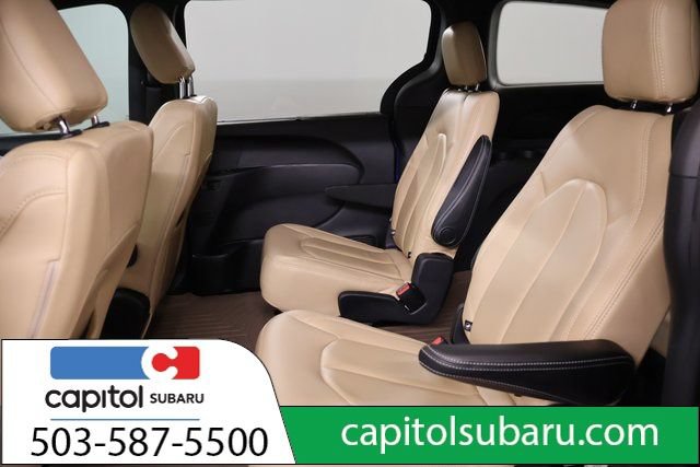 Used 2019 Chrysler Pacifica Touring Plus w/ S Appearance Package FWD image 30