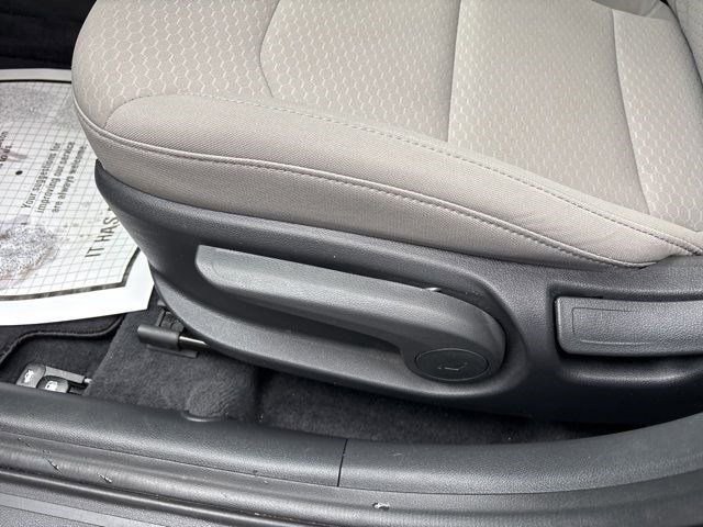Used 2019 Hyundai Elantra SE image 12