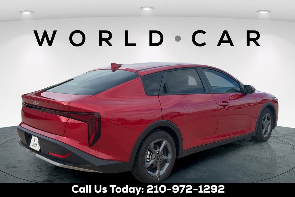 Certified 2025 Kia K4 image 7