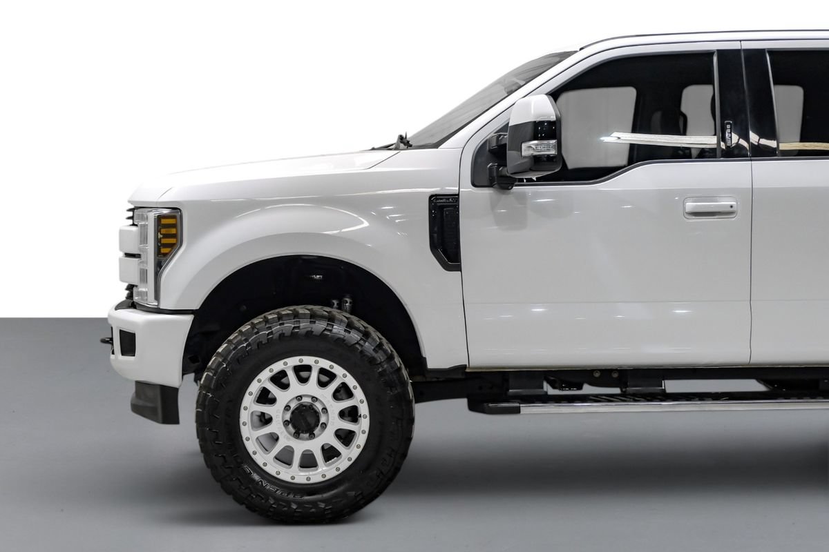 Used 2019 Ford F250 Lariat w/ Lariat Value Package AWD/4WD image 10