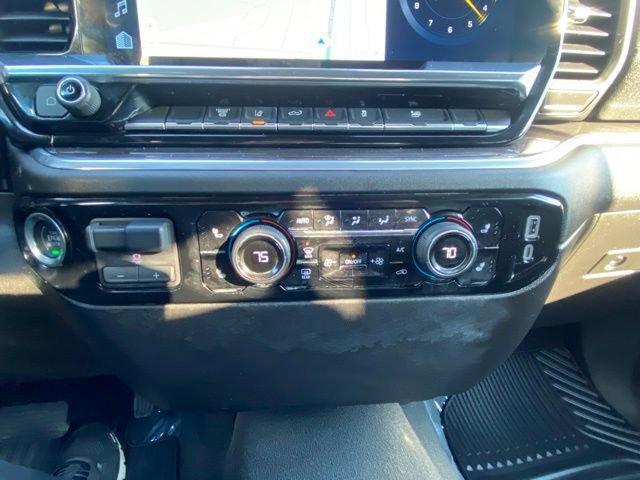 Used 2025 Chevrolet Silverado 2500 LTZ AWD/4WD image 14