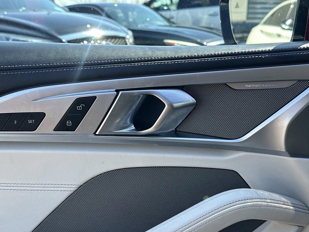 Used 2022 BMW 840i xDrive Coupe image 25