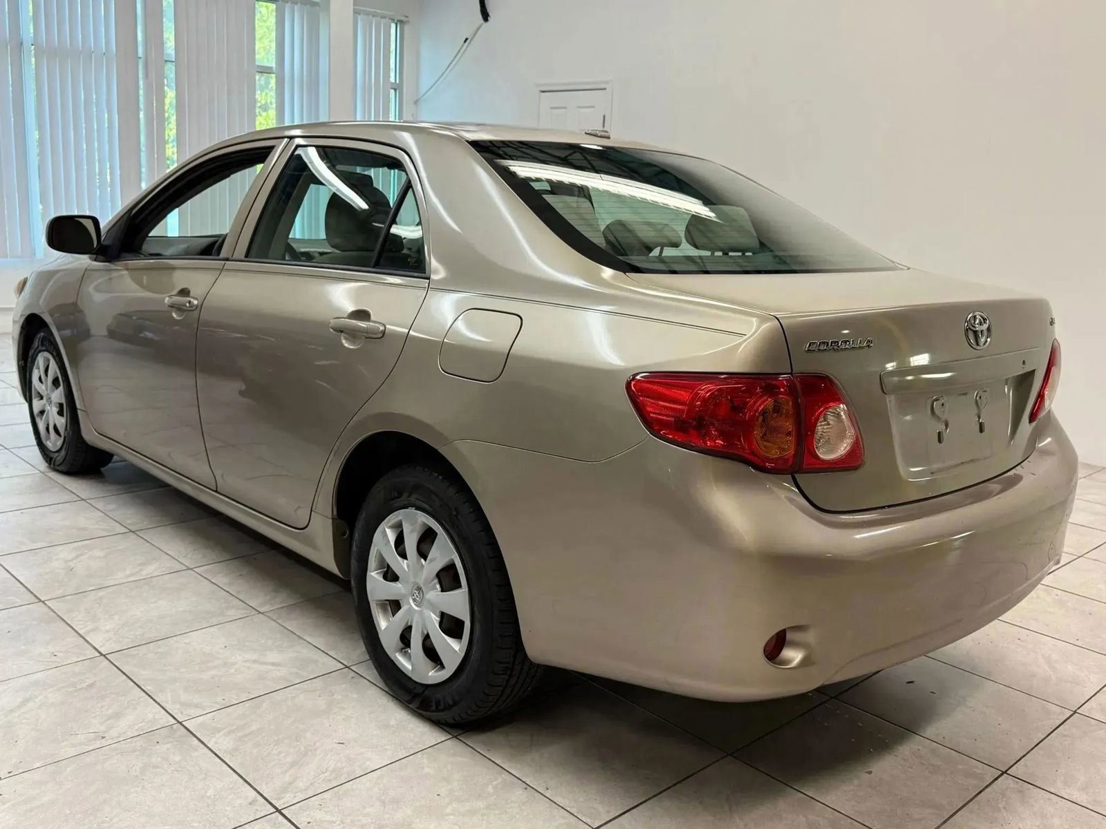 Used 2009 Toyota Corolla LE image 7
