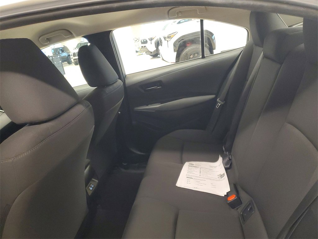 Used 2025 Toyota Corolla LE image 10