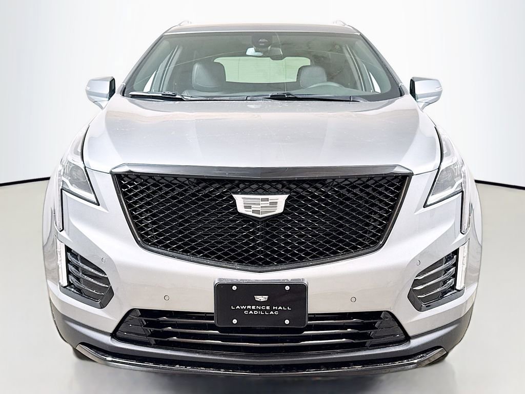 New 2026 Cadillac XT5 Luxury w/ LPO, ONYX Package image 2