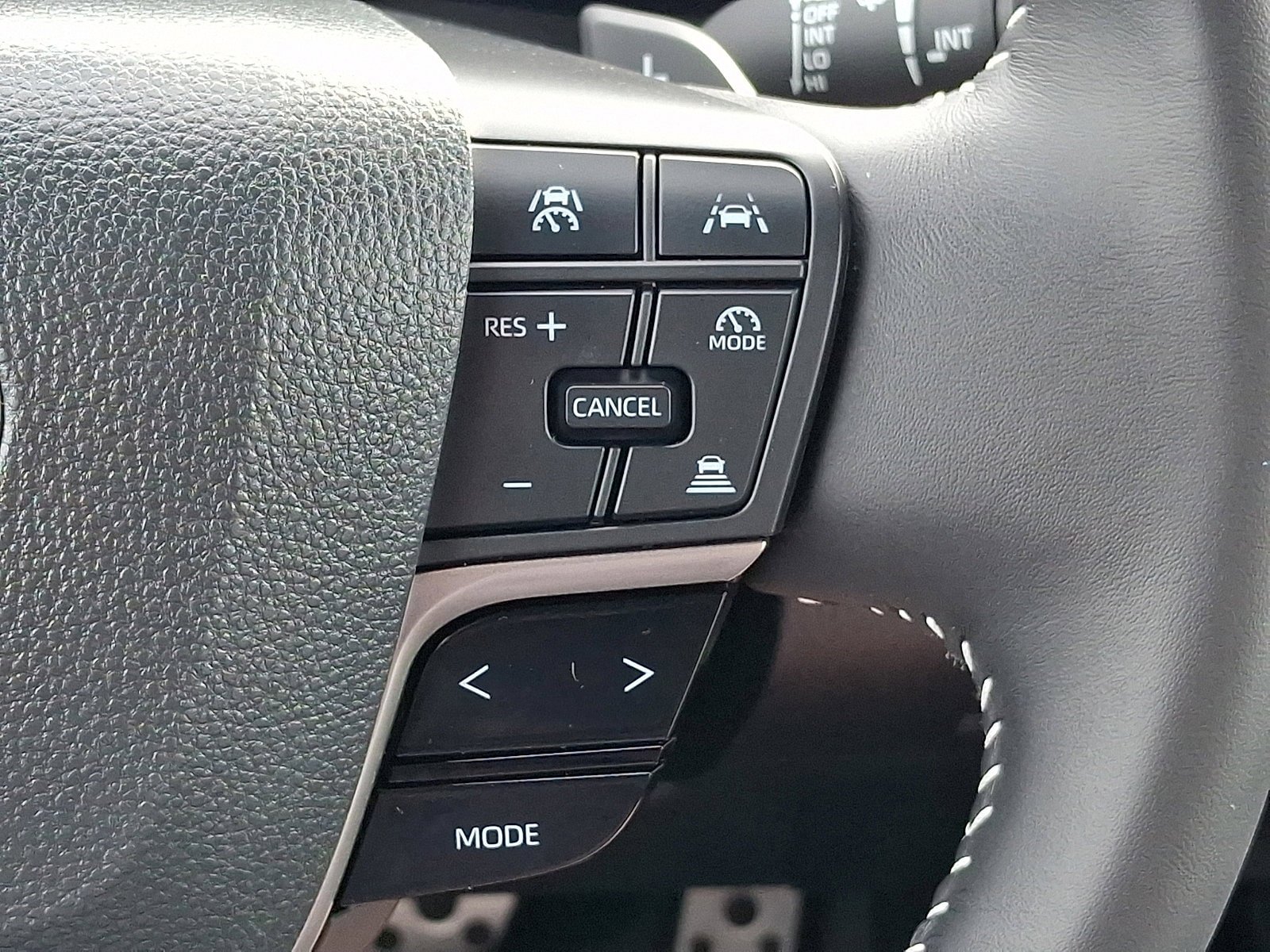 Certified 2025 Toyota Camry SE AWD/4WD image 21