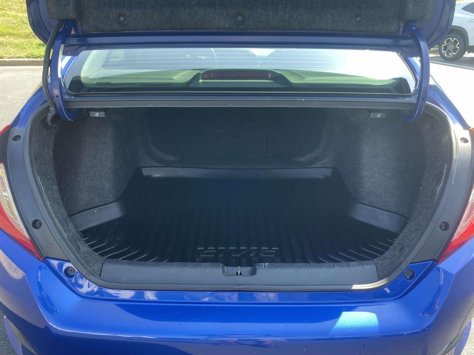 Used 2017 Honda Civic EX-T image 8