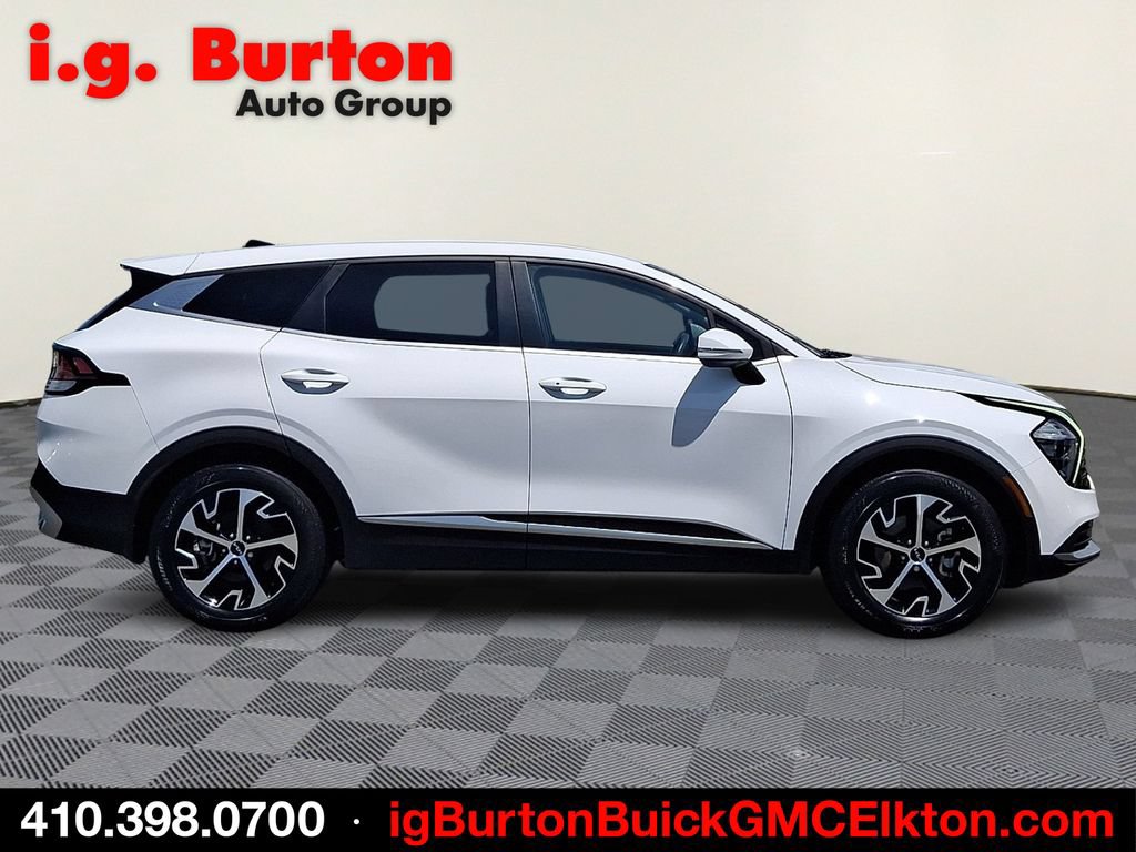 Used 2023 Kia Sportage EX FWD image 7