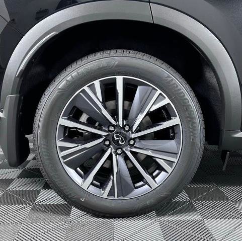 Certified 2026 INFINITI QX60 Luxe w/ Cargo Package image 10