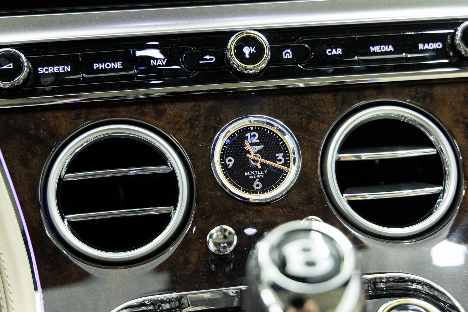 New 2026 Bentley Continental GT Azure AWD/4WD image 36