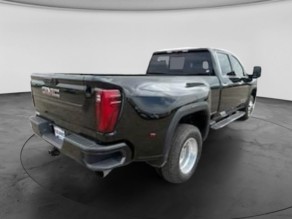 Used 2025 GMC Sierra 3500 Denali AWD/4WD image 9