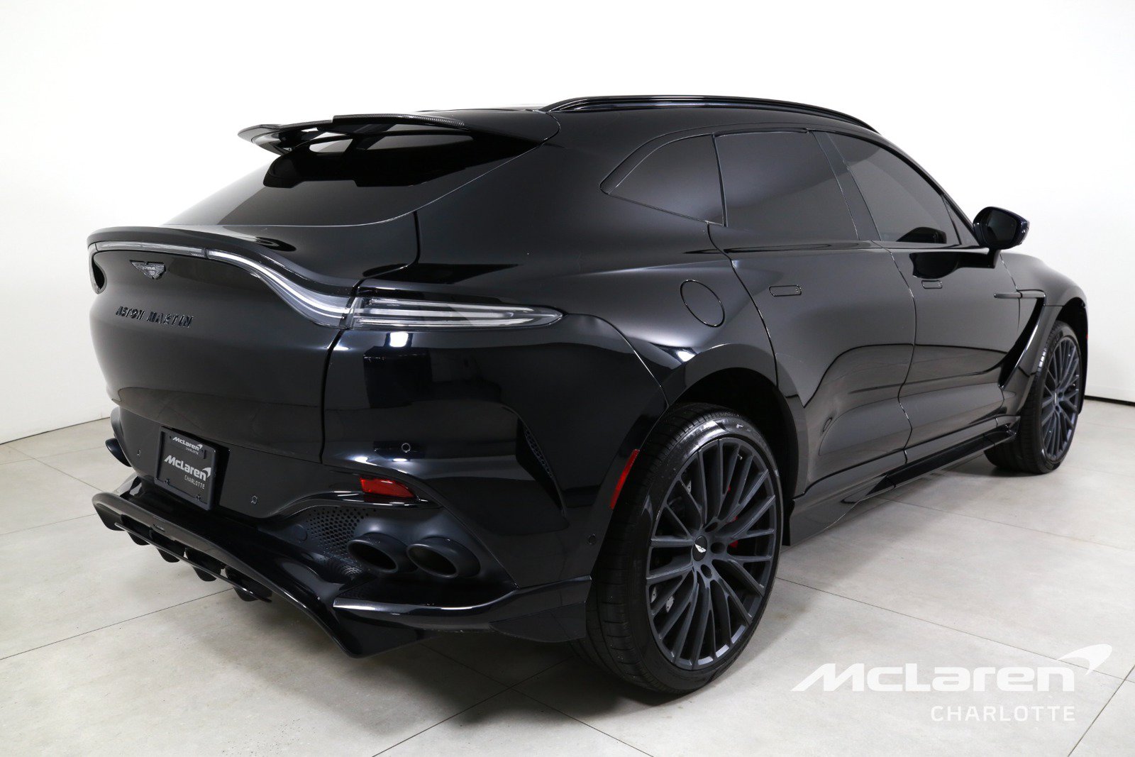 Used 2023 Aston Martin DBX 707 AWD/4WD image 8