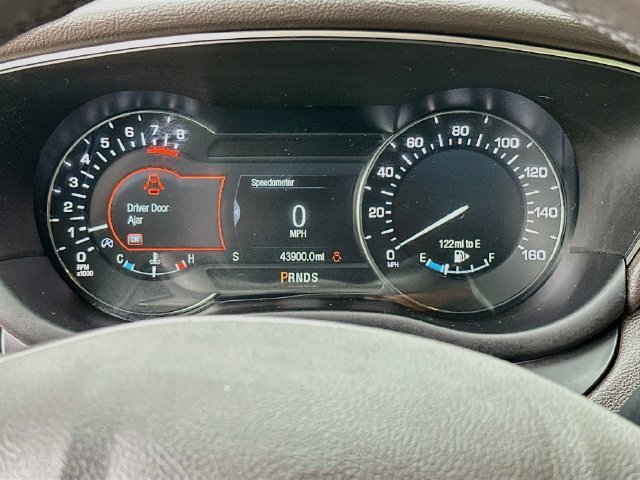 Used 2019 Lincoln MKC Select w/ Select Plus Package FWD image 12