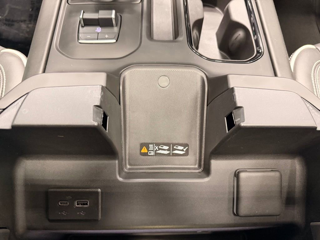 Used 2025 GMC Sierra 1500 AT4X image 43