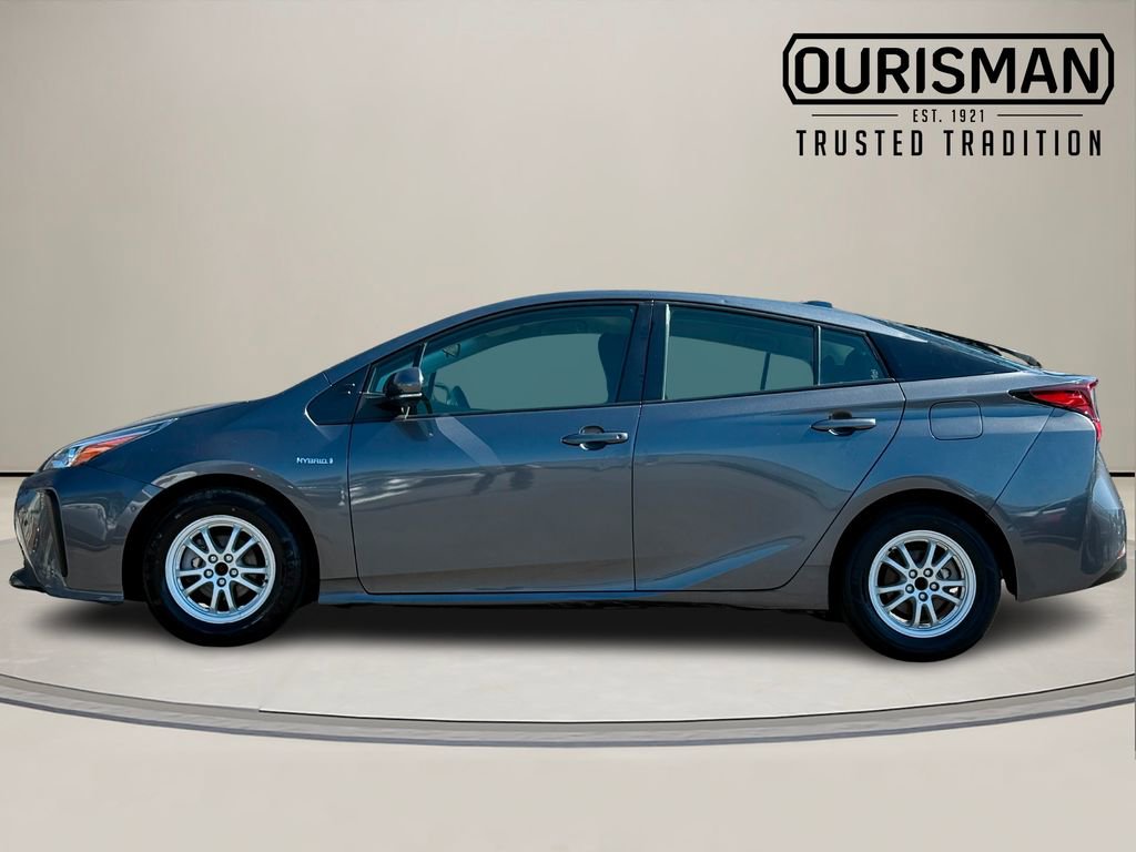 Used 2022 Toyota Prius LE image 3